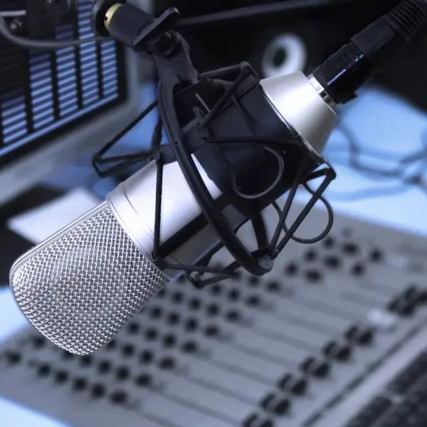 Café Estéreo 92.1 FM